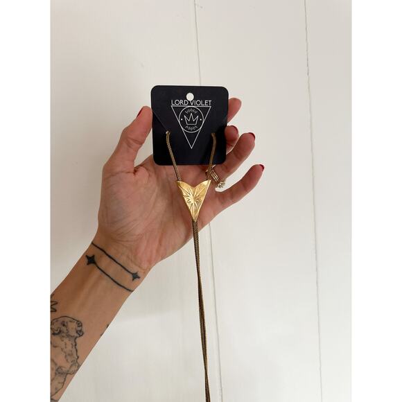 SHOOTING GUNS Triangle Bolo Tie Regular Lord Violet - Picture 2 of 2